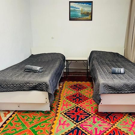 Guesthouse Greathome Karakol Exteriér fotografie